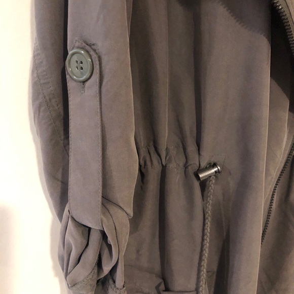 H&M light spring/fall Jacket - Picture 3 of 4